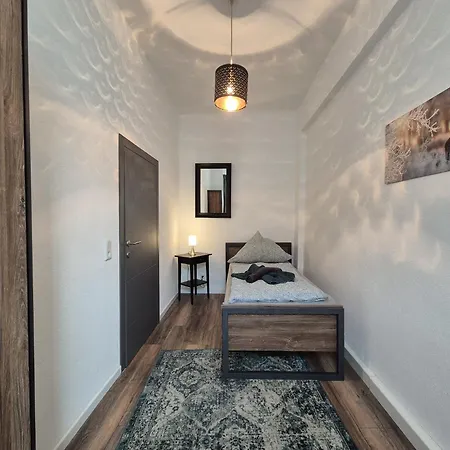 Mikra Homes24 In شقة Crimmitschau